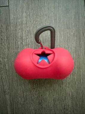 Messy Mutts Silicon Portable Dog Waste Bag Dispenser - Fuschia Pink